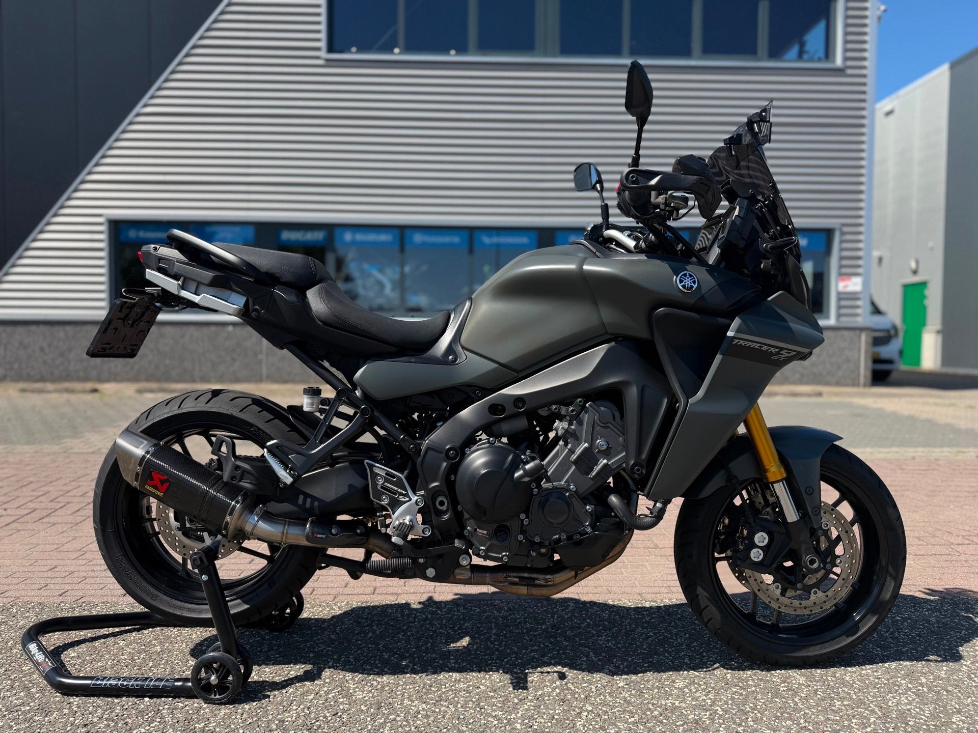 Yamaha Tour Tracer 9 GT Topstaat GARANTIE Full Akrapovic, Traction Control, 890 cc, Info@yamaha.com, Bedrijf