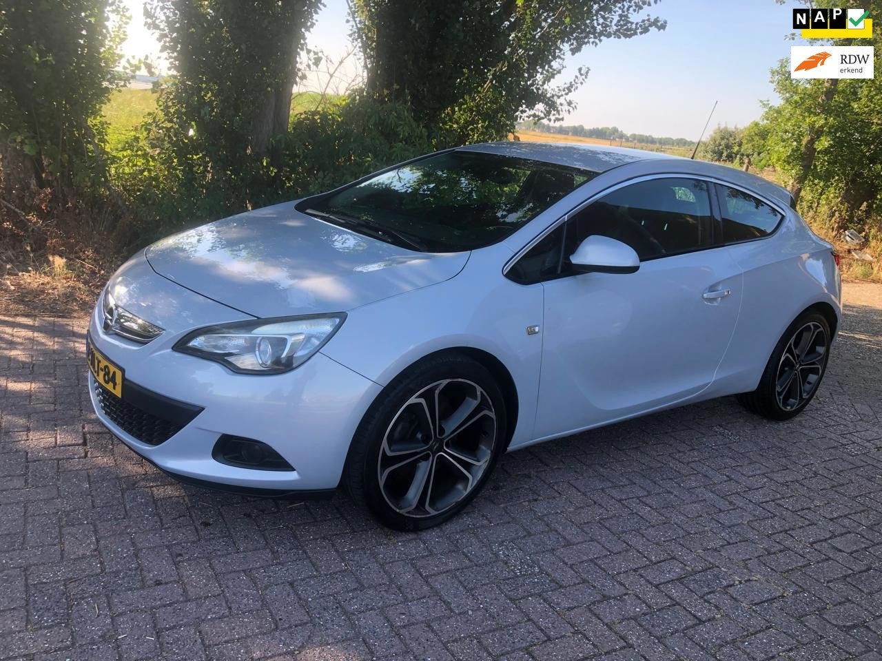Opel Astra GTC 1.4 Turbo Sport|19 inch| Grijs, Auto's, Voorwielaandrijving, Gebruikt, Zwart, 4 cilinders