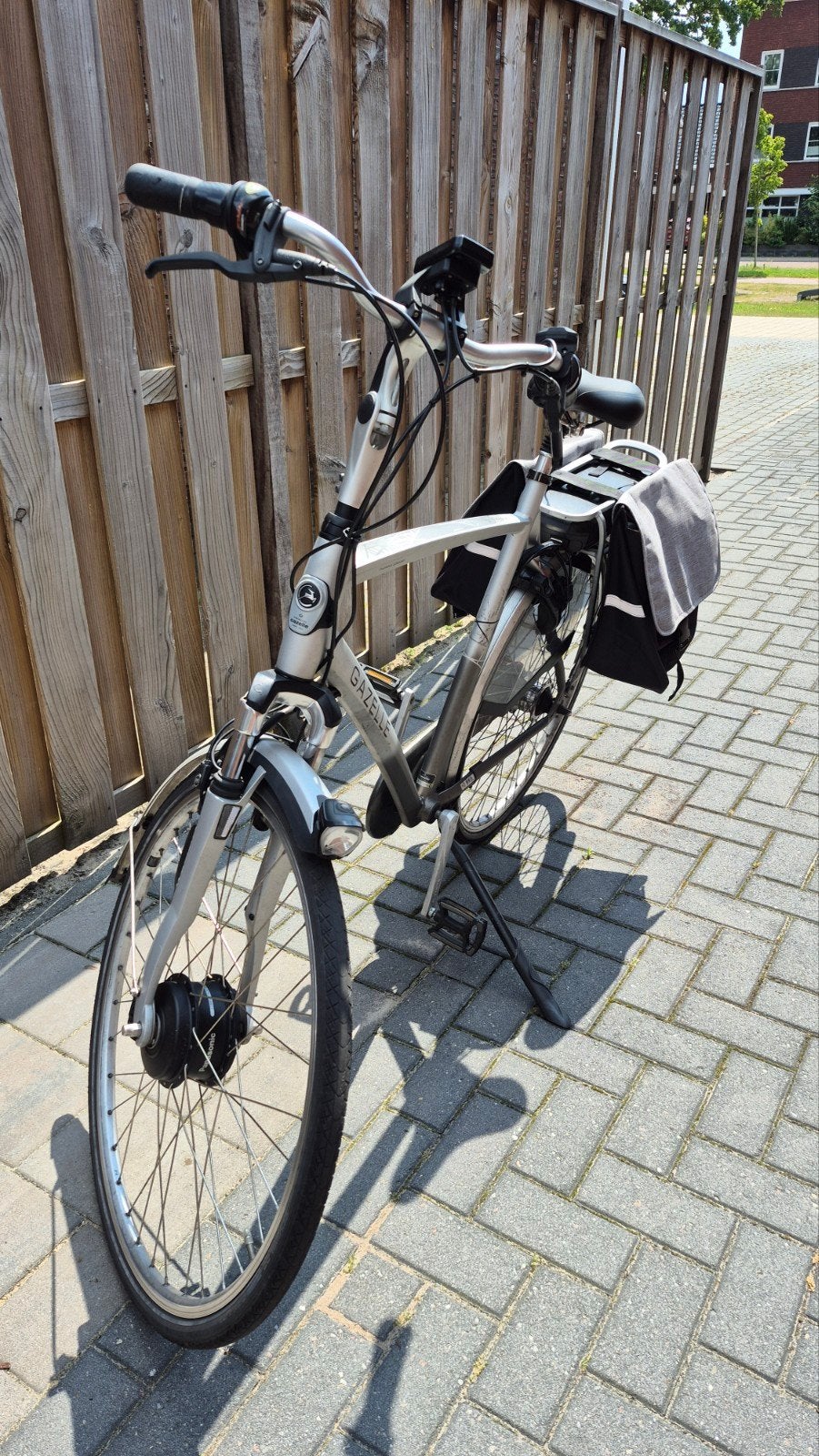 Gazelle Chamonix Comfort elektrisch, Ophalen, Gebruikt, Velgrem, Versnellingen