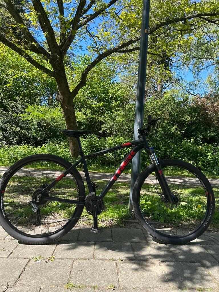 Trek Marlin 7 – Maat M – Nette MTB, Fietsen en Brommers, Fietsen | Mountainbikes en ATB, Ophalen, Zo goed als nieuw, Overige merken