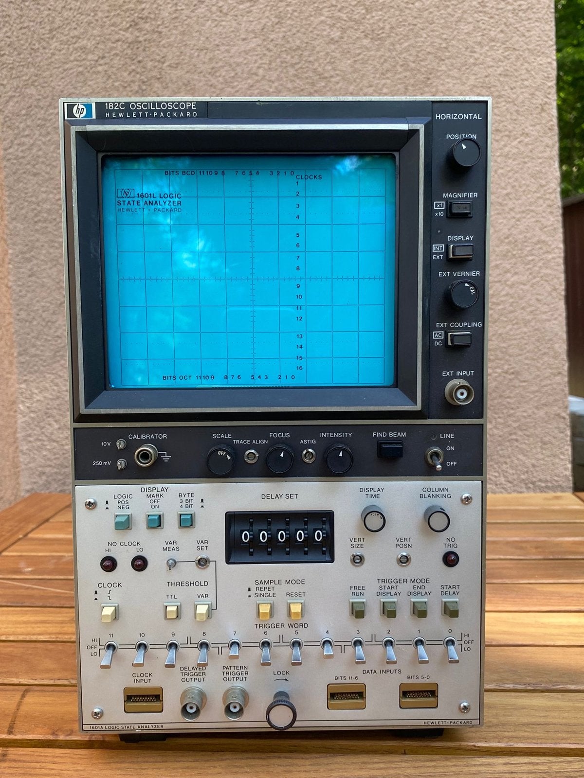 Hewlett-Packard 182C Oscilloscoop Mainframe, Doe-het-zelf en Verbouw, Meetapparatuur, Ophalen of Verzenden