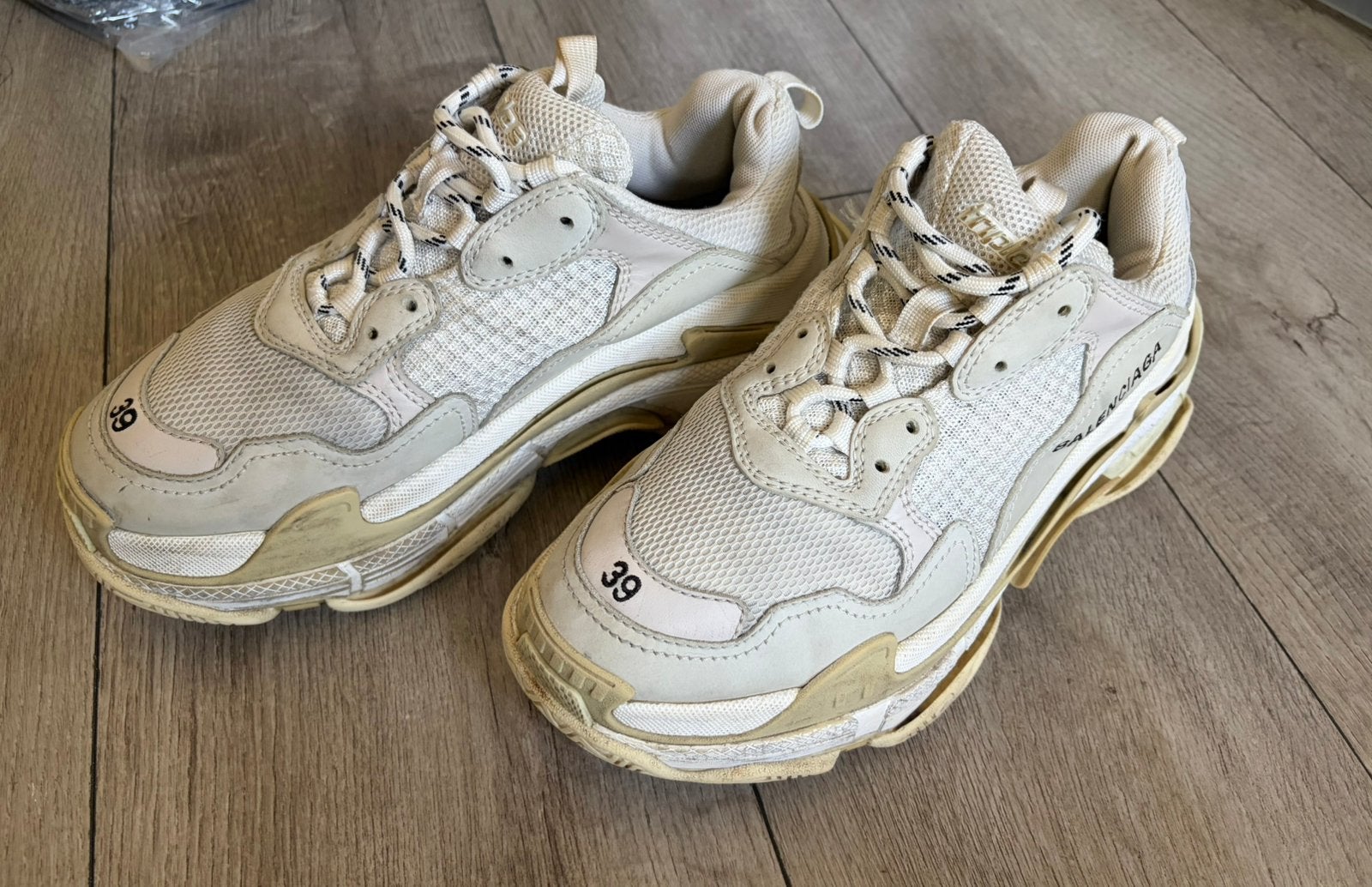 Balenciaga Triple S Sneakers, Wit, Ophalen of Verzenden, Sneakers of Gympen, Gedragen