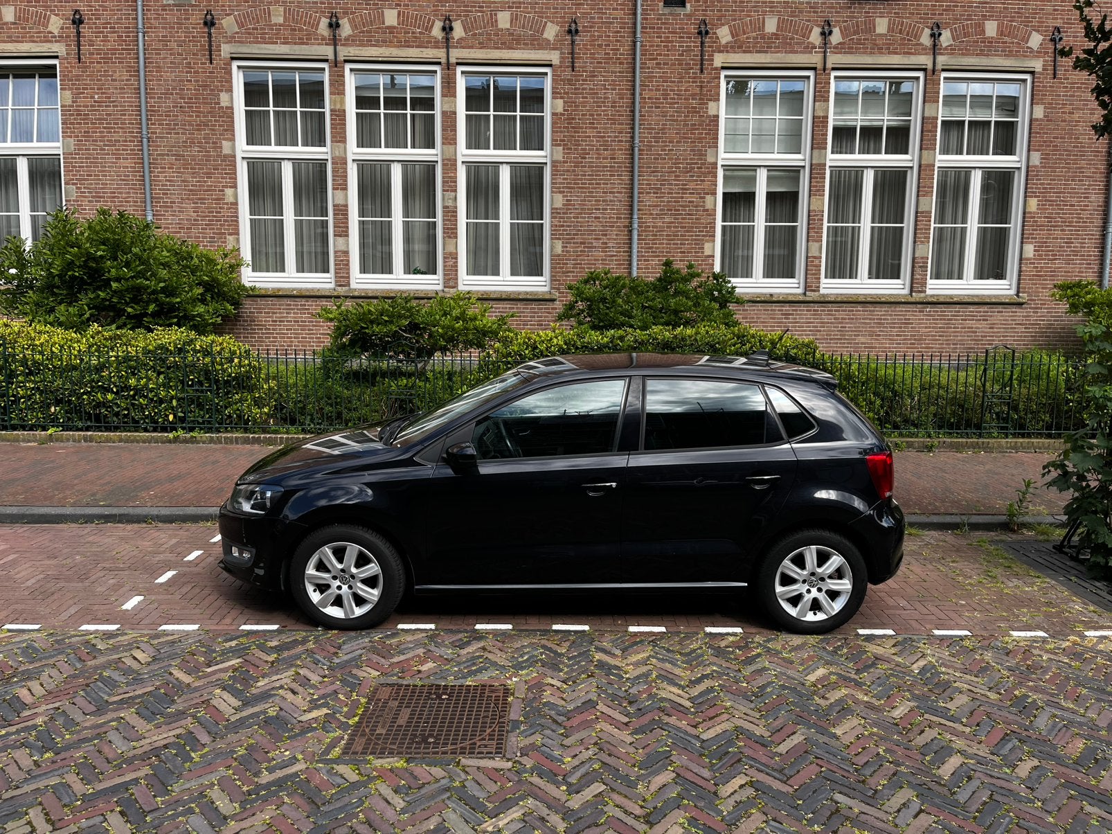 Volkswagen Polo 1.2 TSI 77KW 2011 Zwart, Auto's, Volkswagen, Particulier, Polo, Airbags, Airconditioning, Centrale vergrendeling