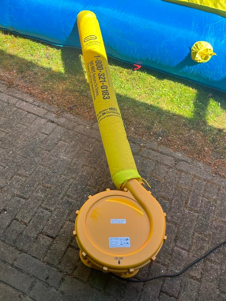 Little Tikes Opblaasbaar Springkasteel met Blower, Ophalen, Gebruikt