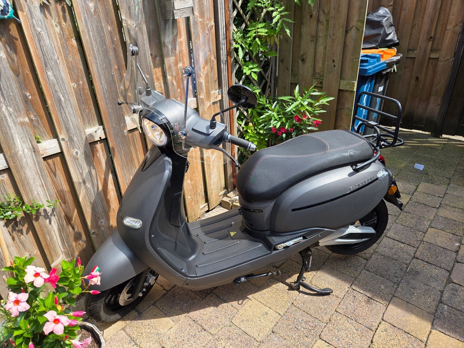 E-Scooble elektrische scooter - Zeer goede staat!, Fietsen en Brommers, Scooters | Overige merken, Ophalen, Gebruikt, Maximaal 45 km/u