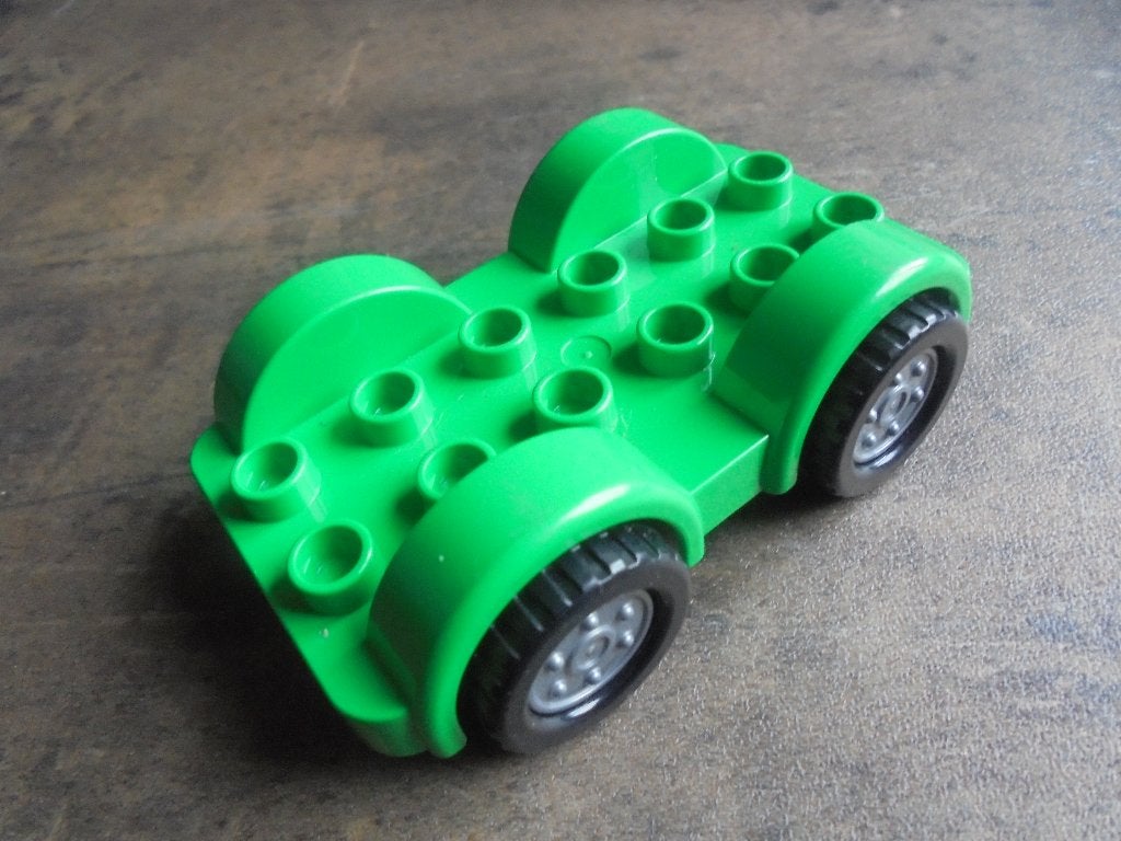 Lego Duplo Car Base 2x6 with Fixed Axles (zie foto's), Ophalen of Verzenden, Gebruikt, Losse stenen, Duplo