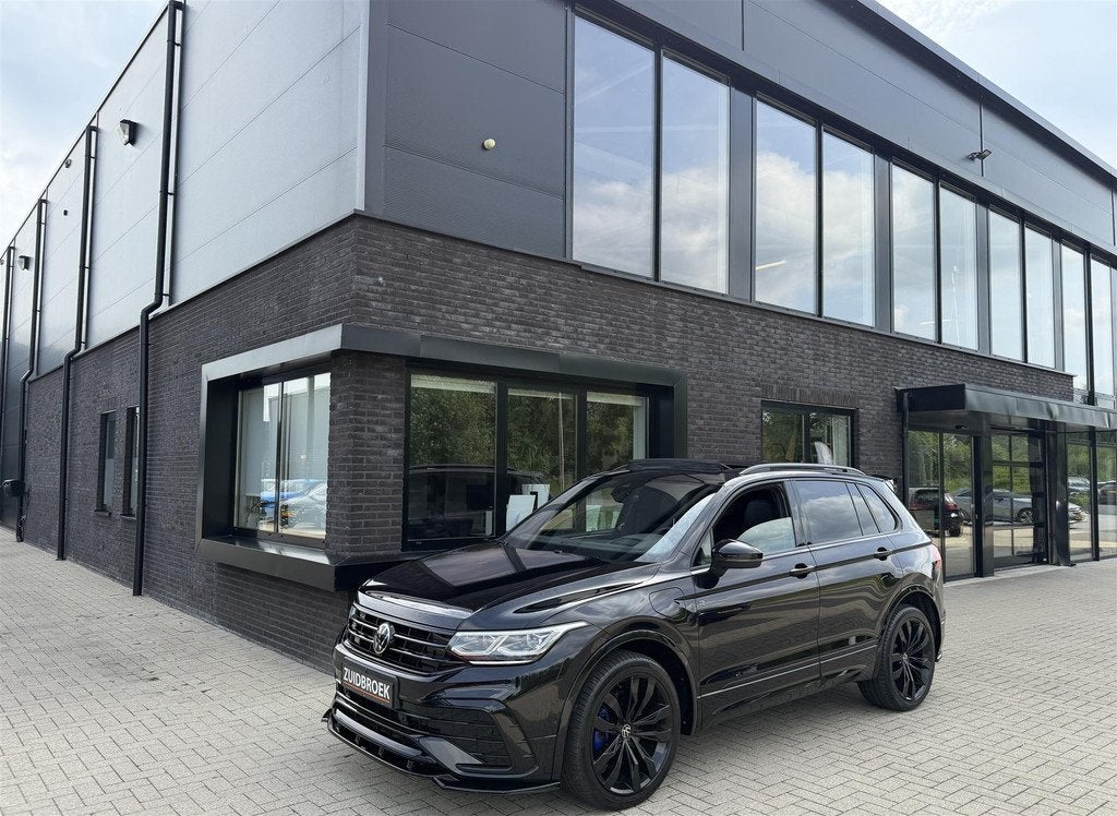 Volkswagen Tiguan 1.4 TSI R-Line E hybrid 2023 incl BTW! | V, Auto's, Automaat, Gebruikt, 4 cilinders, Overige brandstoffen