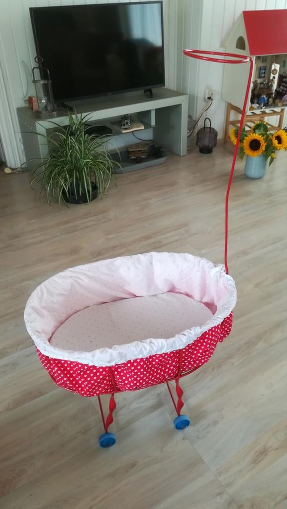 Poppenwiegje oud, Ophalen, Gebruikt, Babypop