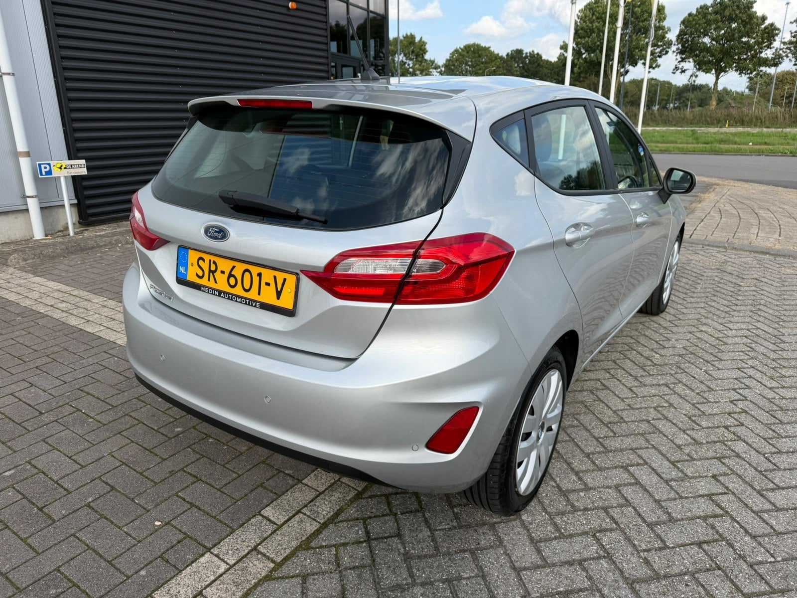 Foto 2 van Ford Fiesta 1.1 Trend Navigatie | Climate Control | 2 Sleute