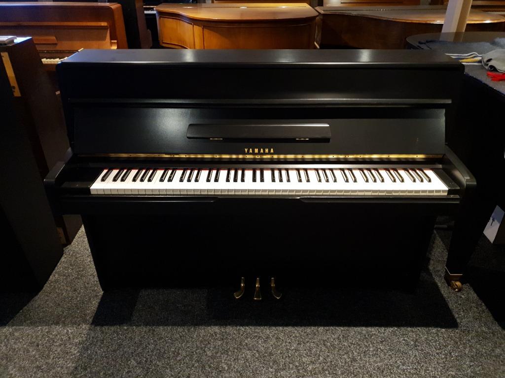 Yamaha - M1 106 Piano Mat Zwart, Ophalen, Gebruikt, Zwart, Piano