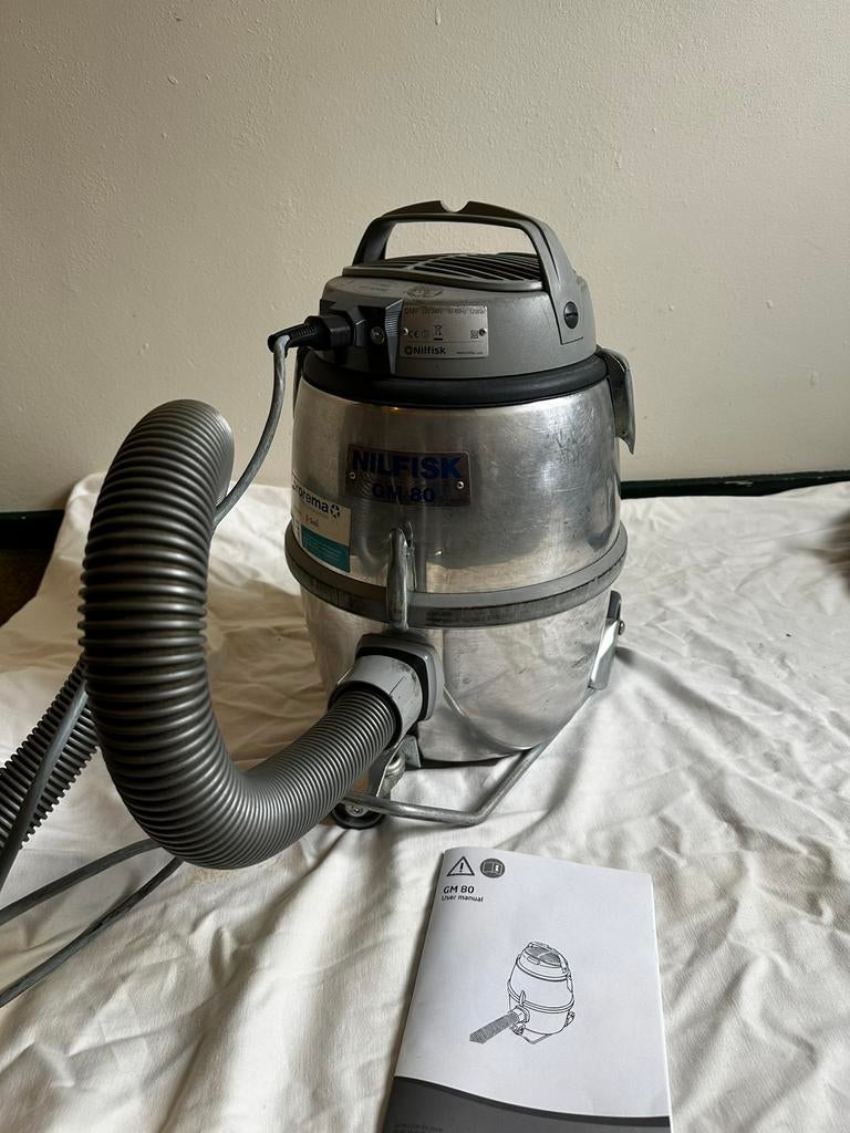 Nilfisk Stofzuiger GM 80 1200 Watt, Ophalen of Verzenden, Gebruikt
