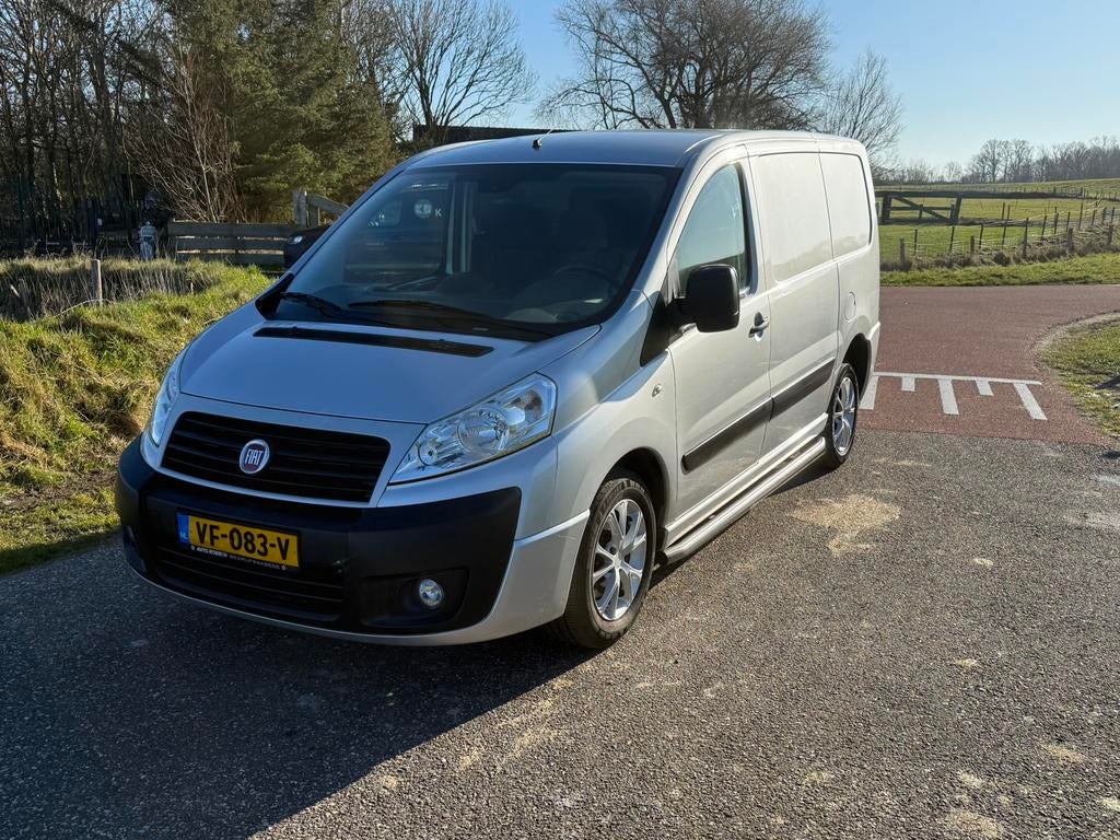 Fiat Scudo 2.0 multijet 130 94KW 2013 zilver btw auto, Auto's, Voorwielaandrijving, Euro 5, Zwart, 4 cilinders