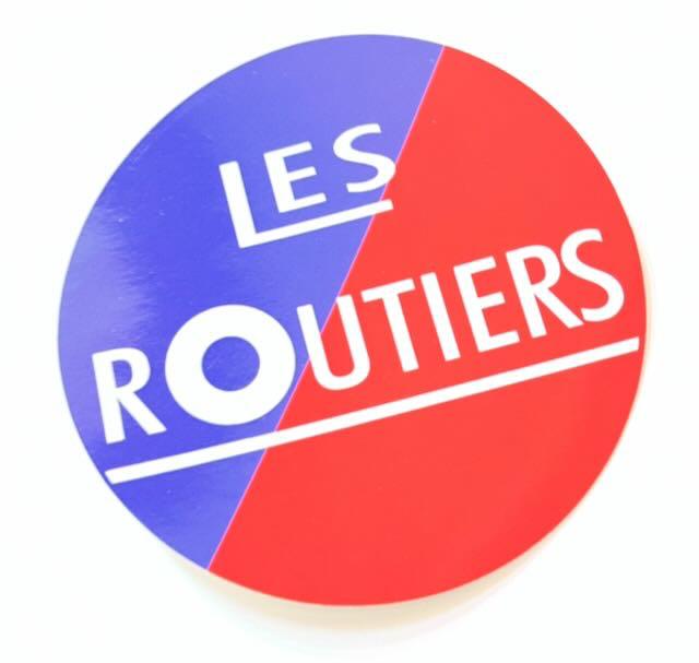 Les Routiers  retro Sticker -  Glans laminaat 10cm, Ophalen of Verzenden, Zo goed als nieuw, Auto's