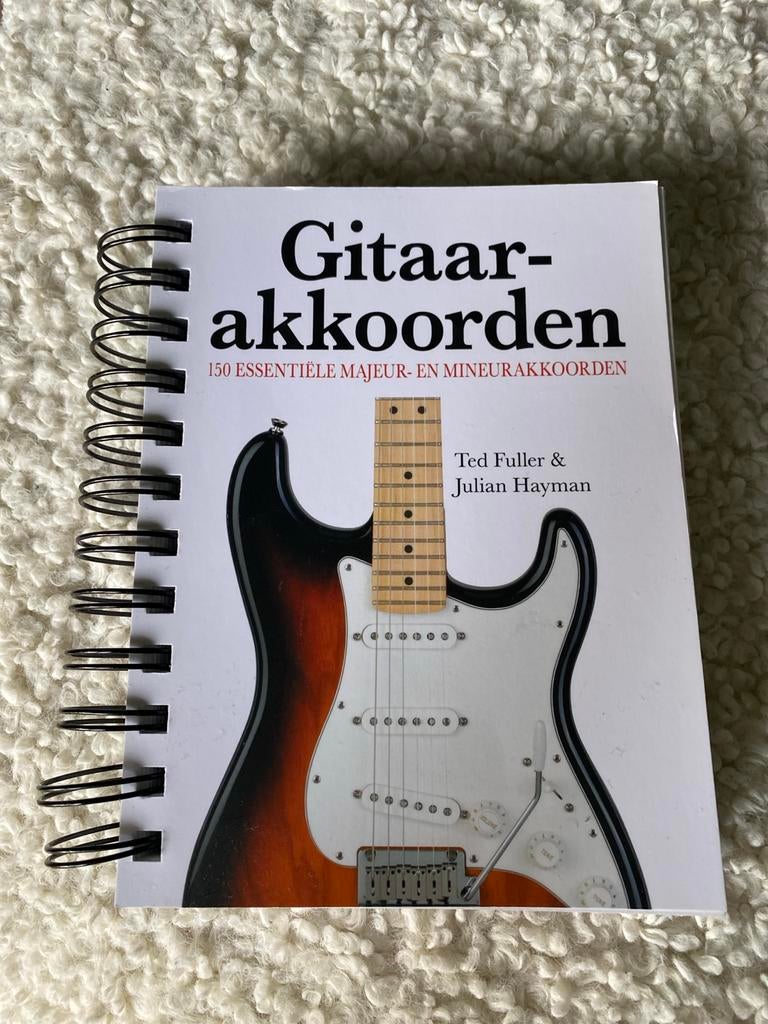 Gitaarakkoorden Boekje - 150 Akkoorden met Uitleg, Ophalen of Verzenden, Zo goed als nieuw, Instrument
