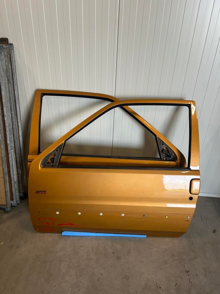 Peugeot 106 GTI sport schermen, portieren, Auto-onderdelen, Ophalen, Peugeot