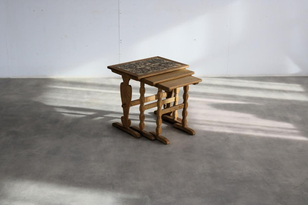 vintage nesting tables | bijzettafels | sidetables | eiken, Gebruikt, 100 tot 150 cm, Timbeije@hotmail.com, Ophalen of Verzenden