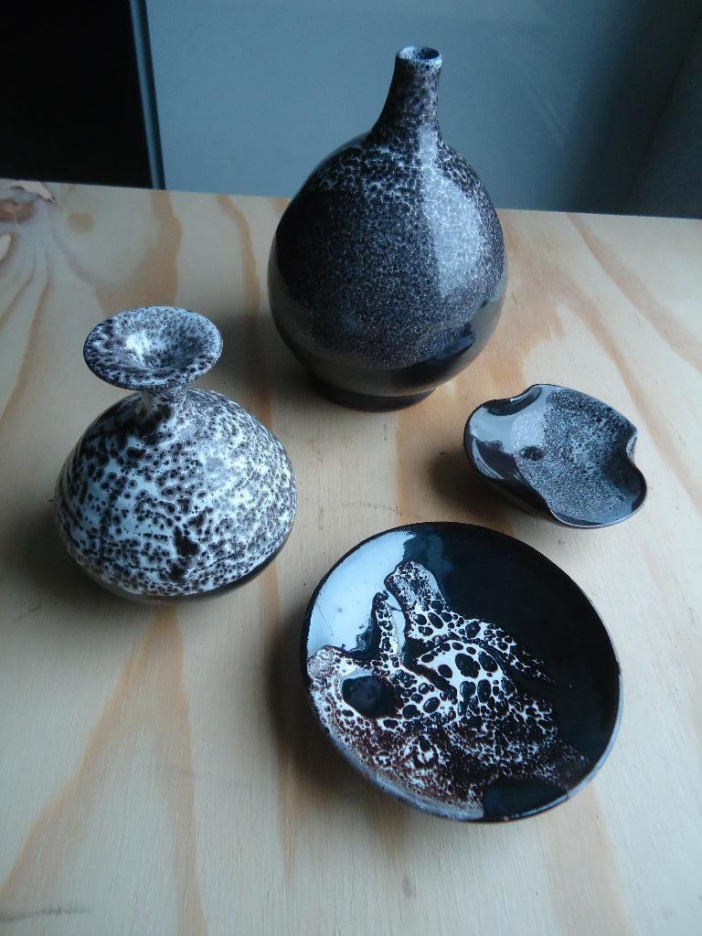 Fraaie set keramiek Gesigneerd door de kunstenaar, Antiek en Kunst, Antiek | Keramiek en Aardewerk, Ophalen of Verzenden