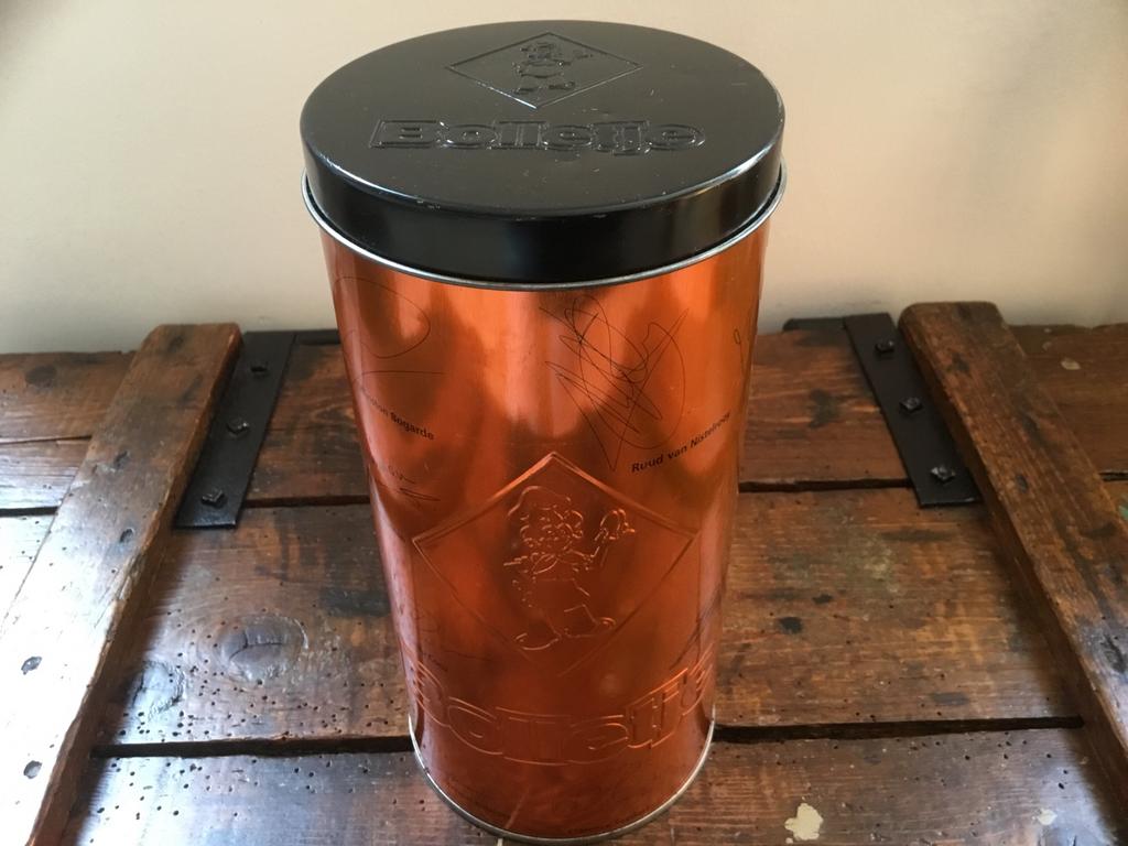 Oranje WK blik 1998 voor in de mancave! Met de spelersnamen., Verzamelen, Sportartikelen en Voetbal, Ophalen of Verzenden, Gebruikt
