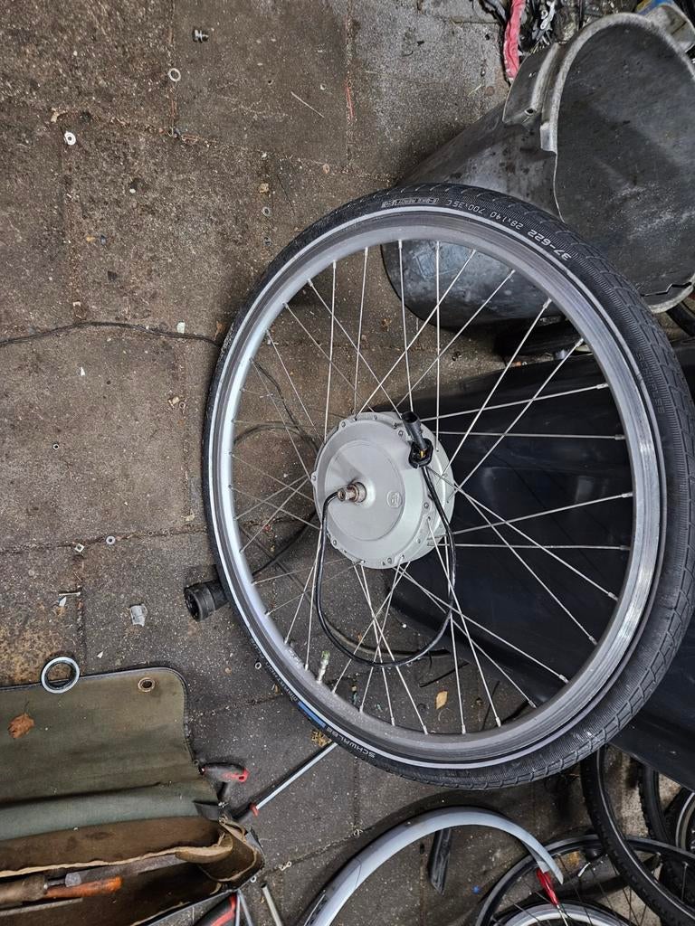 Voorwiel motor, Fietsen en Brommers, Fietsonderdelen, Ophalen, Zo goed als nieuw, Wiel