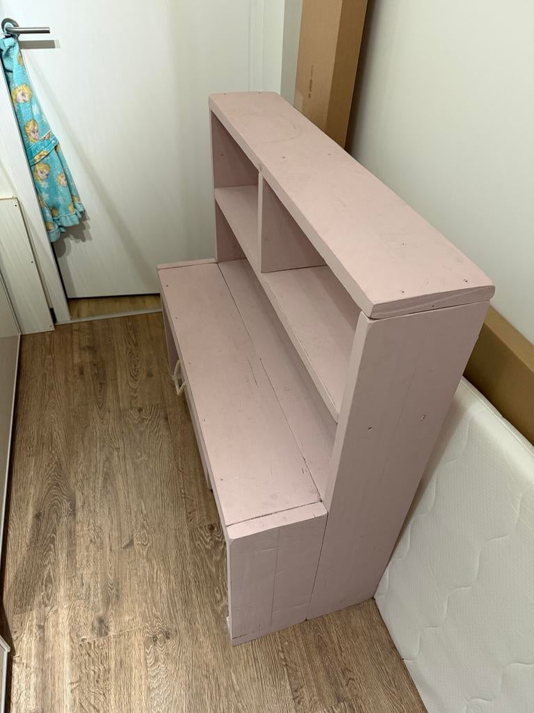 Steigerhouten Kinderbureau Roze met schuif lade eronder, Kinderen en Baby's, Kinderkamer | Commodes en Kasten, Ophalen, Gebruikt