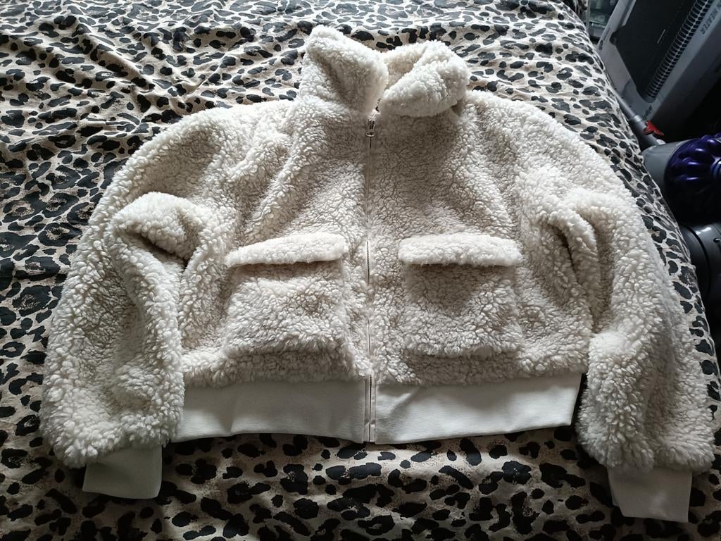 Witte Teddy Jas - Maat XL Nieuw, Kleding | Dames, Jassen | Winter, H&M, Beige, Maat 46/48 (XL) of groter, Nieuw