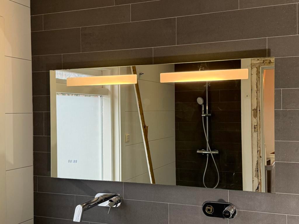 Badkamer spiegel kohler, Huis en Inrichting, Badkamer | Badkamermeubels, Ophalen, Gebruikt, 100 tot 150 cm, Overige typen
