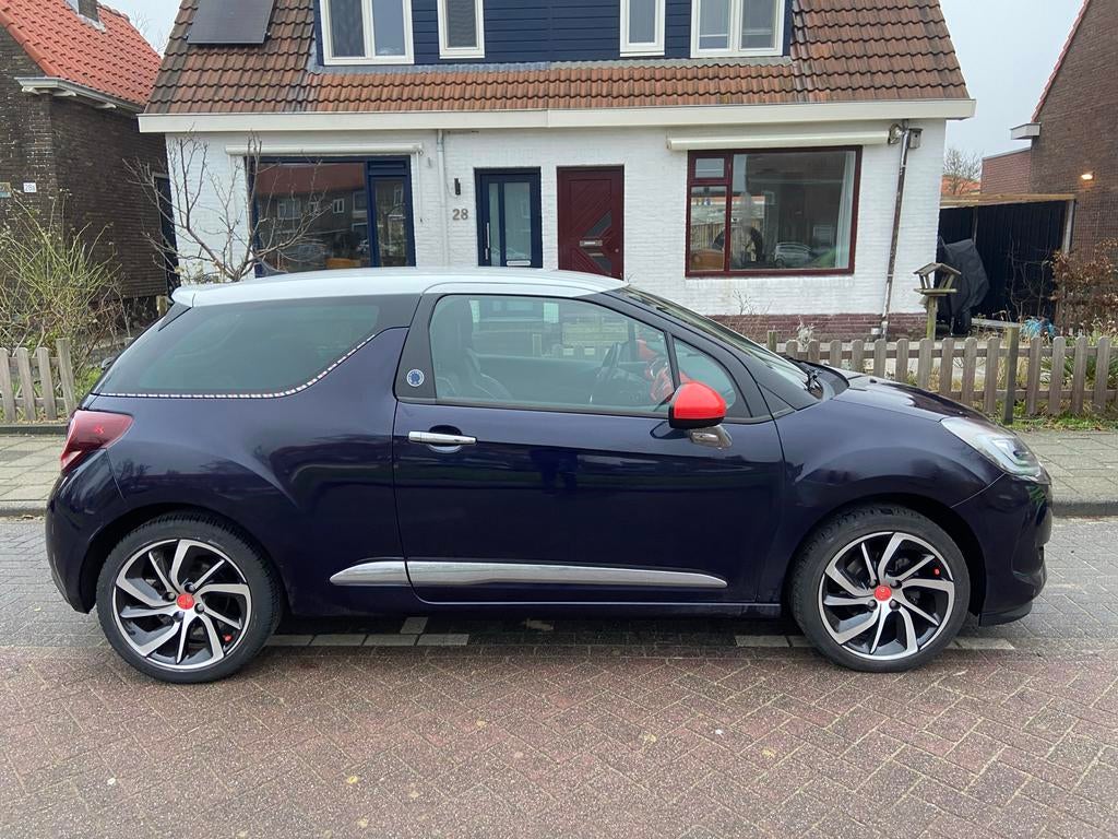 DS3 vol. leer & stoelverwarming blauw 110pk 2018, Auto's, Voorwielaandrijving, USB, Euro 6, Blauw