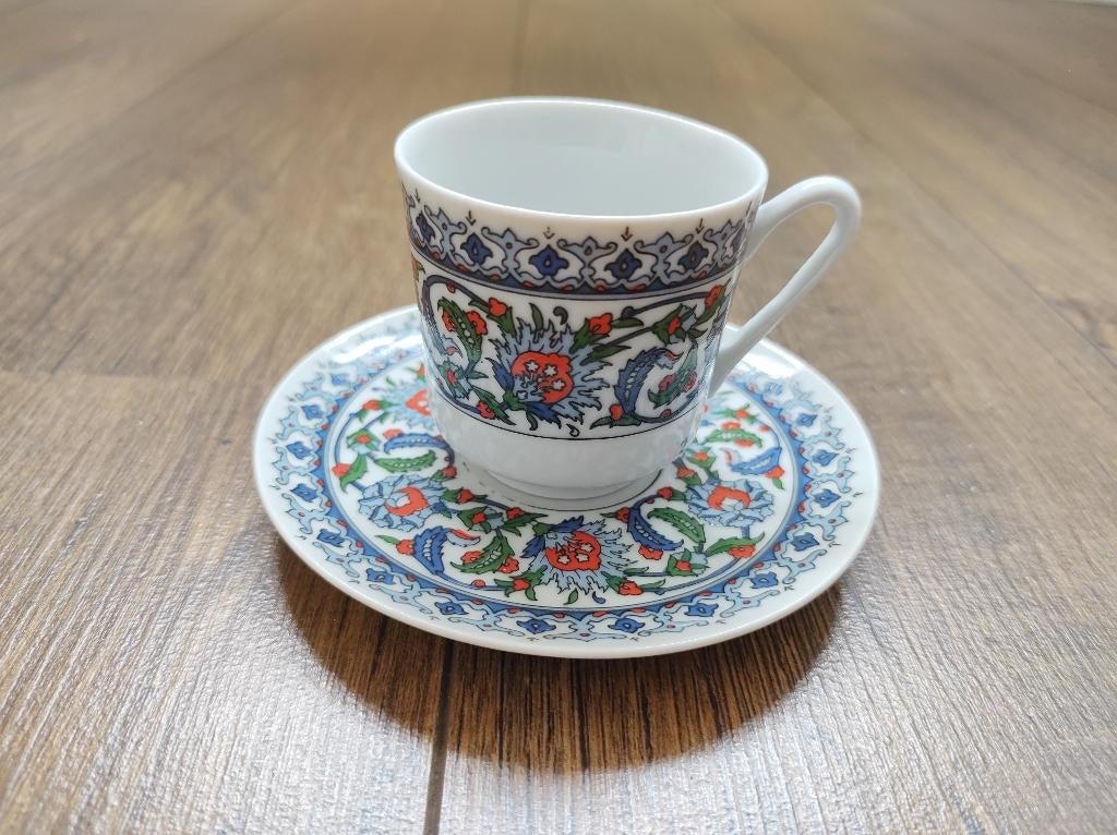 6 Turkse Koffiekopjes & Schotels, Gebruikt, Ophalen of Verzenden, Overige stijlen, Kop(pen) en/of Schotel(s)