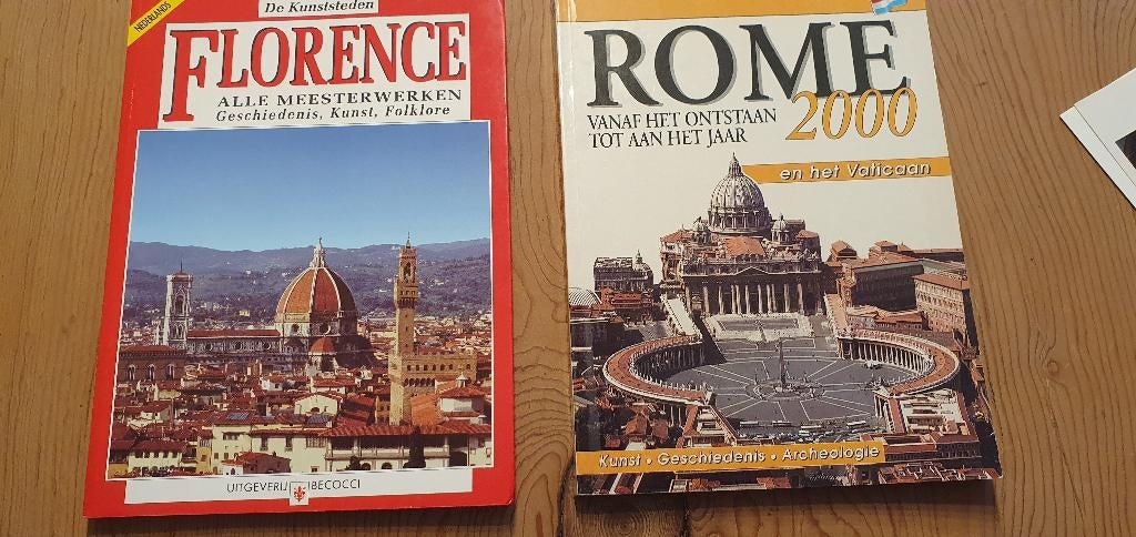 2 x reis boeken rome en florence, Overige merken, Europa, Ophalen of Verzenden, Zo goed als nieuw