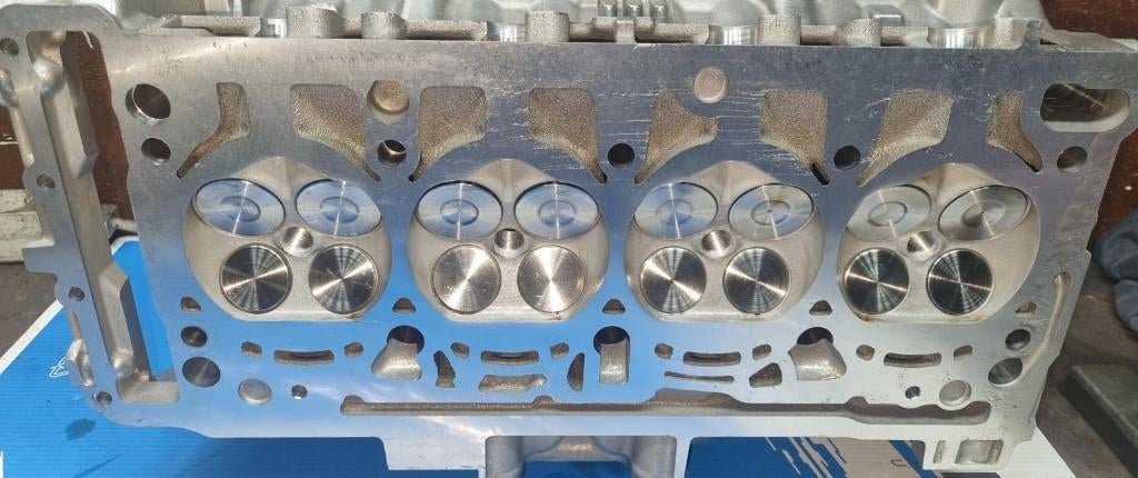 Cilinderkop Volkswagen Golf VII 2.0 GTI 16V 2014, Ophalen of Verzenden