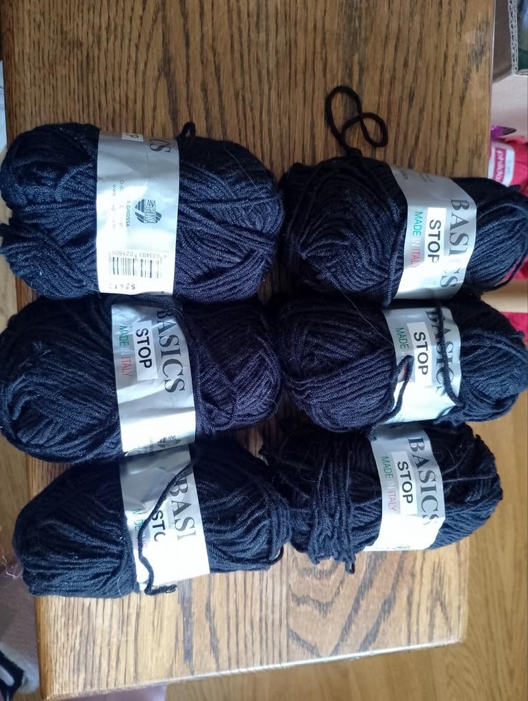 6 bollen basics stop Lana grossa zwart, Ophalen of Verzenden, Nieuw, Breien of Haken, Wol of Garen