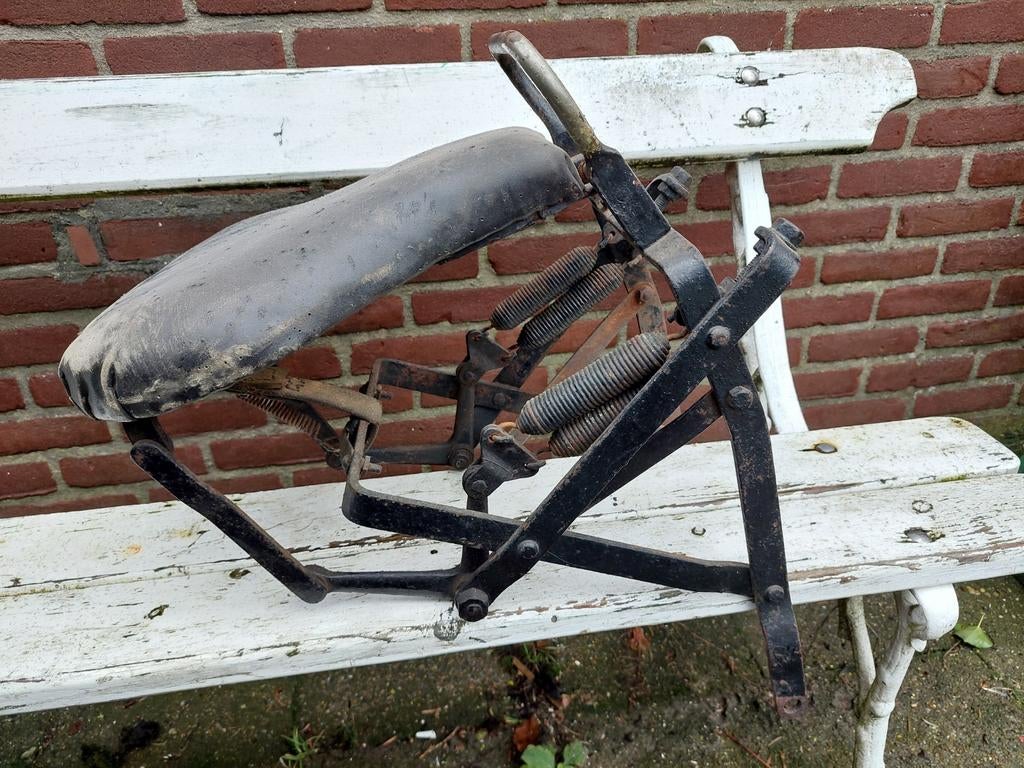 Duo voor oude motorfiets., Motoren, Ophalen of Verzenden