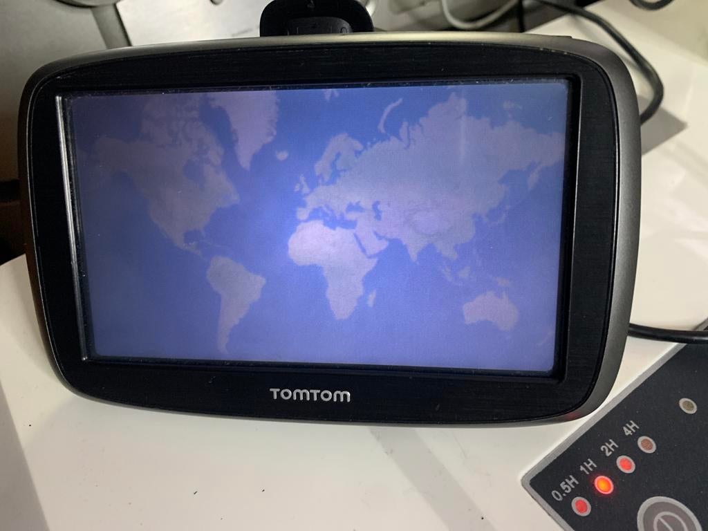 TomTom GPS Navigatiesysteem - Model 4FC54A, Auto diversen, Ophalen of Verzenden, Zo goed als nieuw