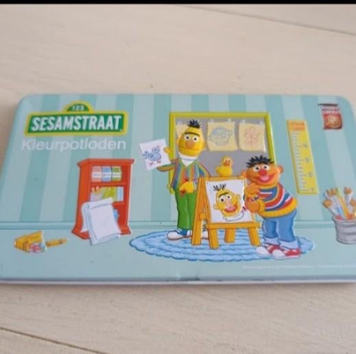 Sesamstraat kleurpotloden bakje pennenbakje Ernie en Bert, Ophalen of Verzenden, Gebruikt