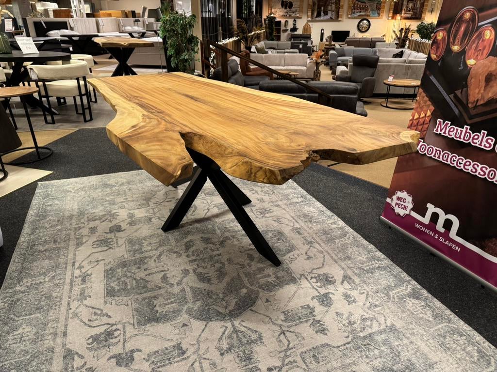 Eettafel/Boom Suar hout 230 spinpoot Direct/leverbaar E-7286, 100 tot 150 cm, #Industrieel#Boomstam#Suarhout#Spinpoot#230, Mwonenenslapen@ziggo.nl
