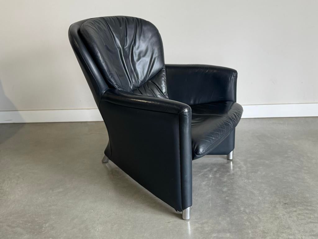 Leolux Volare Fautaul - Donkerblauw Leder, Huis en Inrichting, Fauteuils, Leolux, Leolux, Ophalen of Verzenden, Zo goed als nieuw