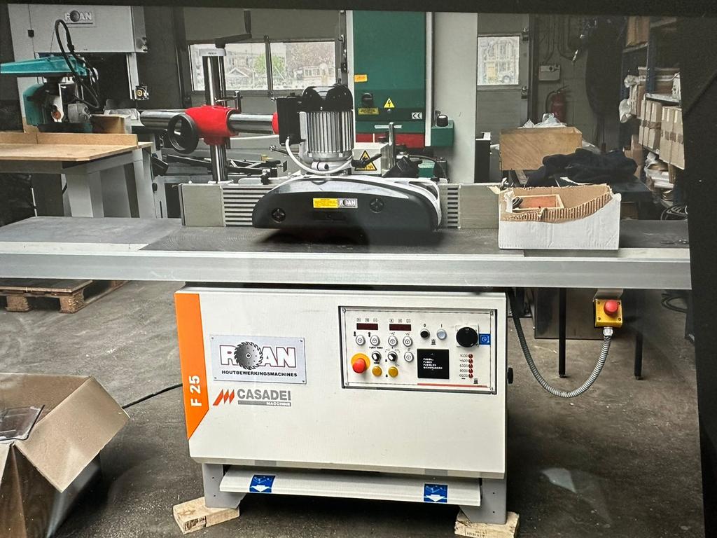 Scm / casadei freesmachine type F 23 - F 25, Doe-het-zelf en Verbouw, Ophalen, Nieuw, Overige soorten