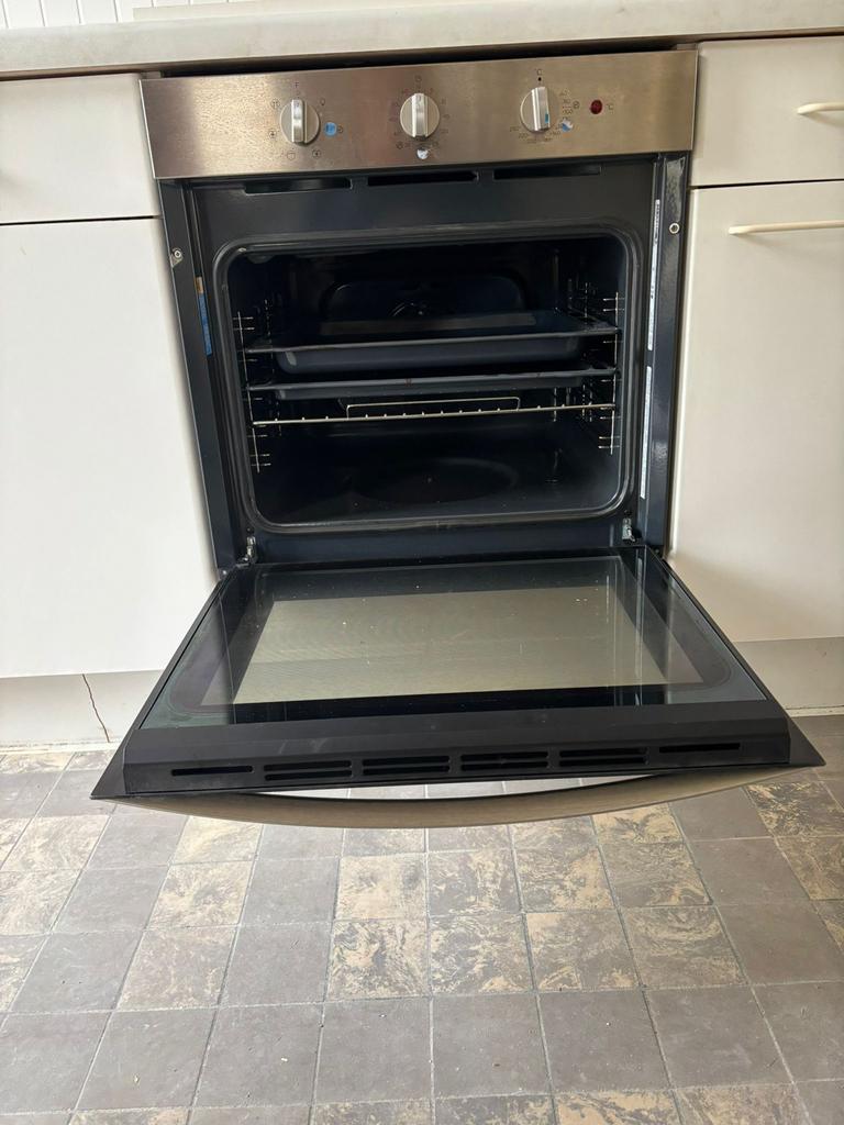 Inbouw Oven met Grill - Indesit IFW 3534 H IX, Gebruikt, Hete lucht, Ophalen of Verzenden, Oven met grill