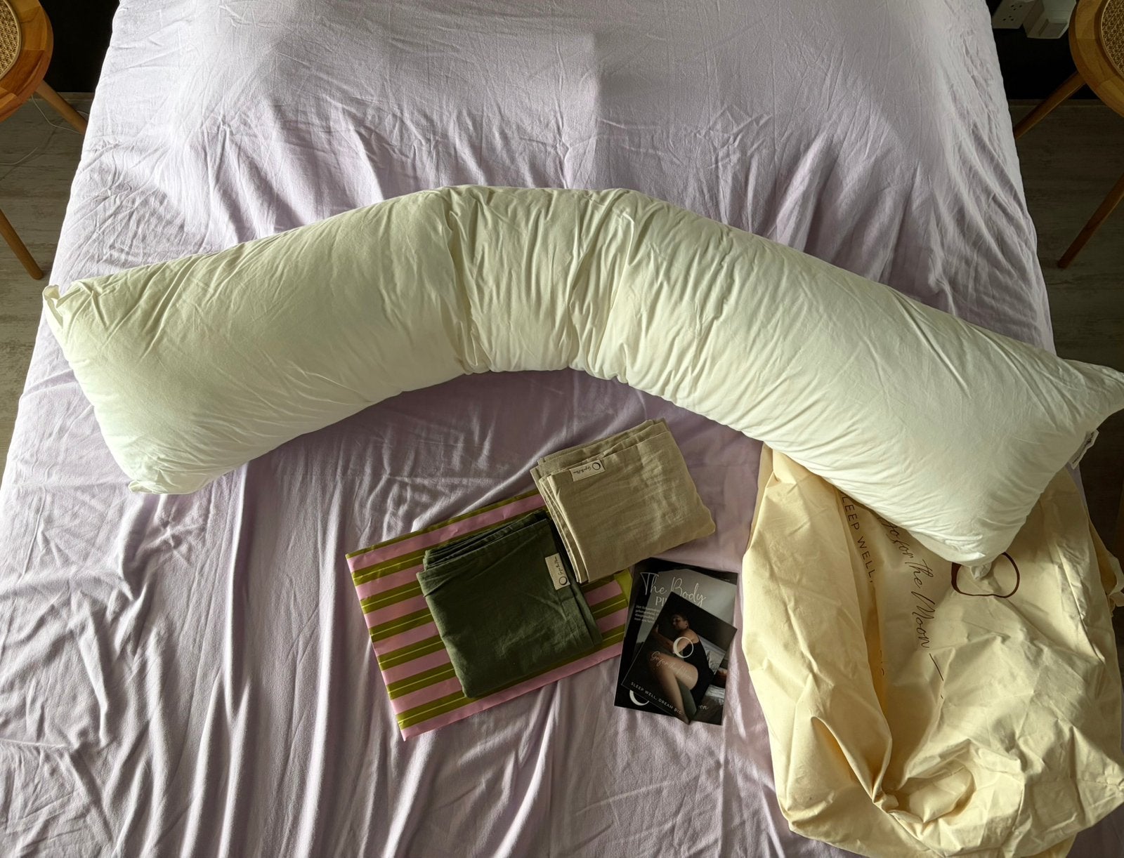 Voedingskussen/Lichaamskussen/Body Pillow v Go For The Moon, Eenpersoons, Wit, Ophalen of Verzenden, Zo goed als nieuw