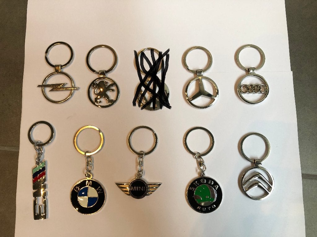 Sleutelhangers Opel Peugeot Audi BMW MINI Citroen Mercedes, Verzamelen, Ophalen of Verzenden, Nieuw, Auto's