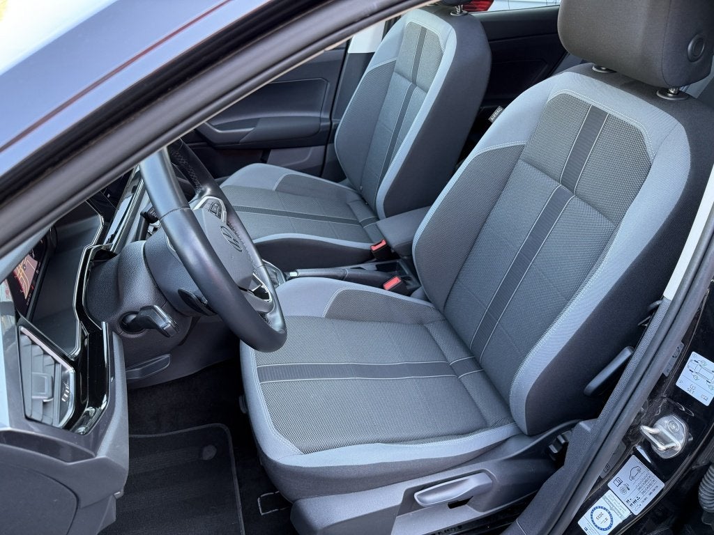 Volkswagen Polo 1.0 TSI Style DSG Pano Virtual IQ Light Trek, Stof, Gebruikt, 1207 kg, Zwart