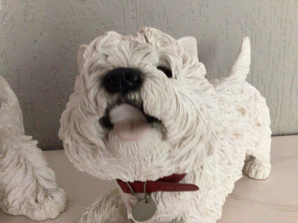 Twee Westie hondenbeeldjes - Decoratieve set, Ophalen of Verzenden, Gebruikt, Overige materialen, Minder dan 50 cm