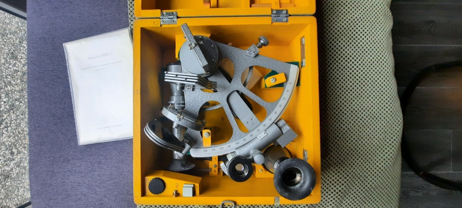 Sextant uit de Koude Oorlog - Sovjet precisie-instrument, Ophalen of Verzenden