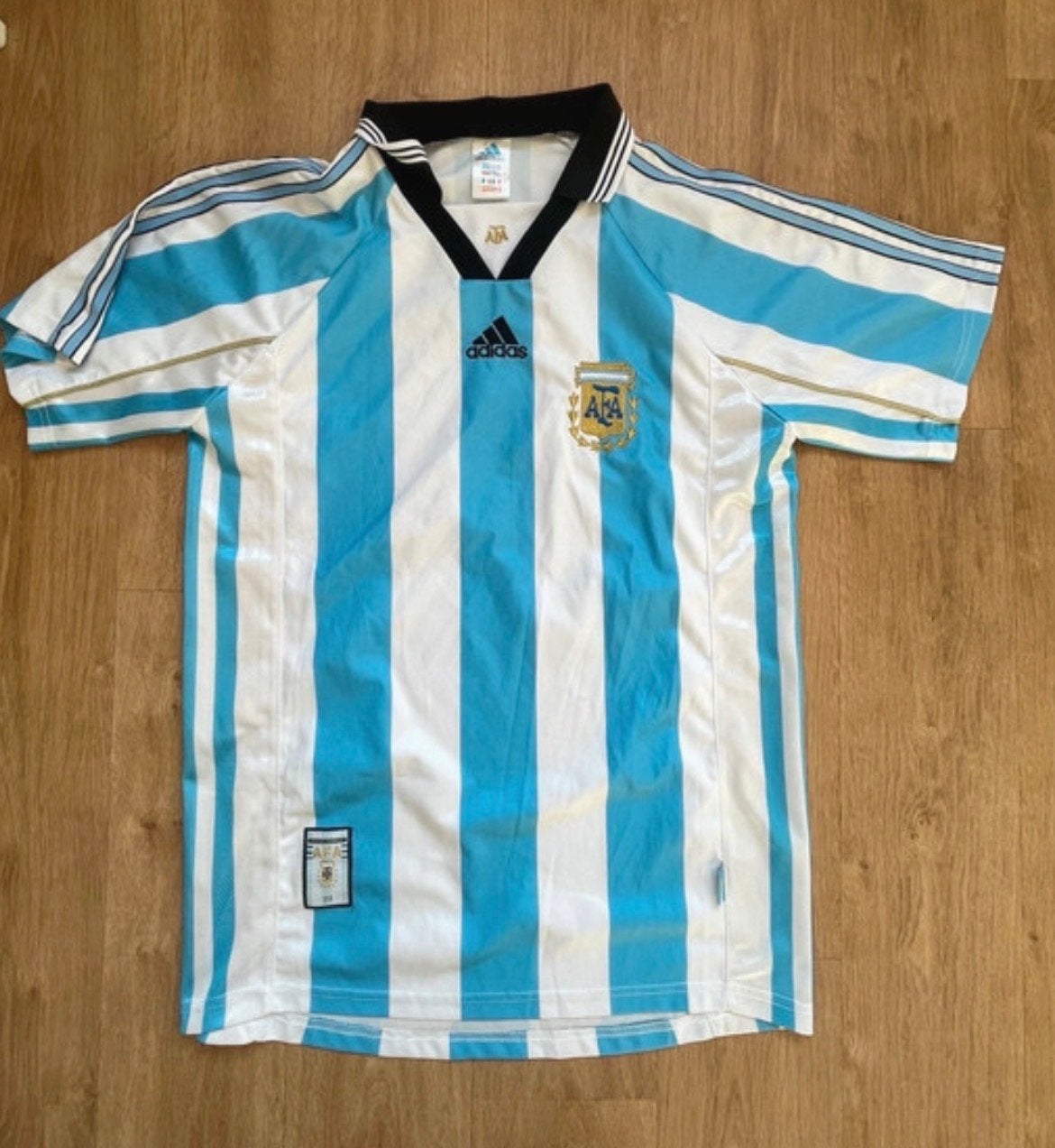 Vintage Adidas Argentinië Thuisshirt Maat L, Verzamelen, Verzenden, Zo goed als nieuw, Buitenlandse clubs, Shirt