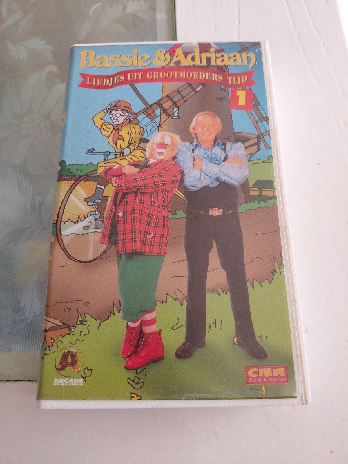 Bassie en Adriaan: Liedjes uit Grootmoeders Tijd deel 1 #2., Ophalen of Verzenden, Gebruikt, Kinderprogramma of -film, VHS