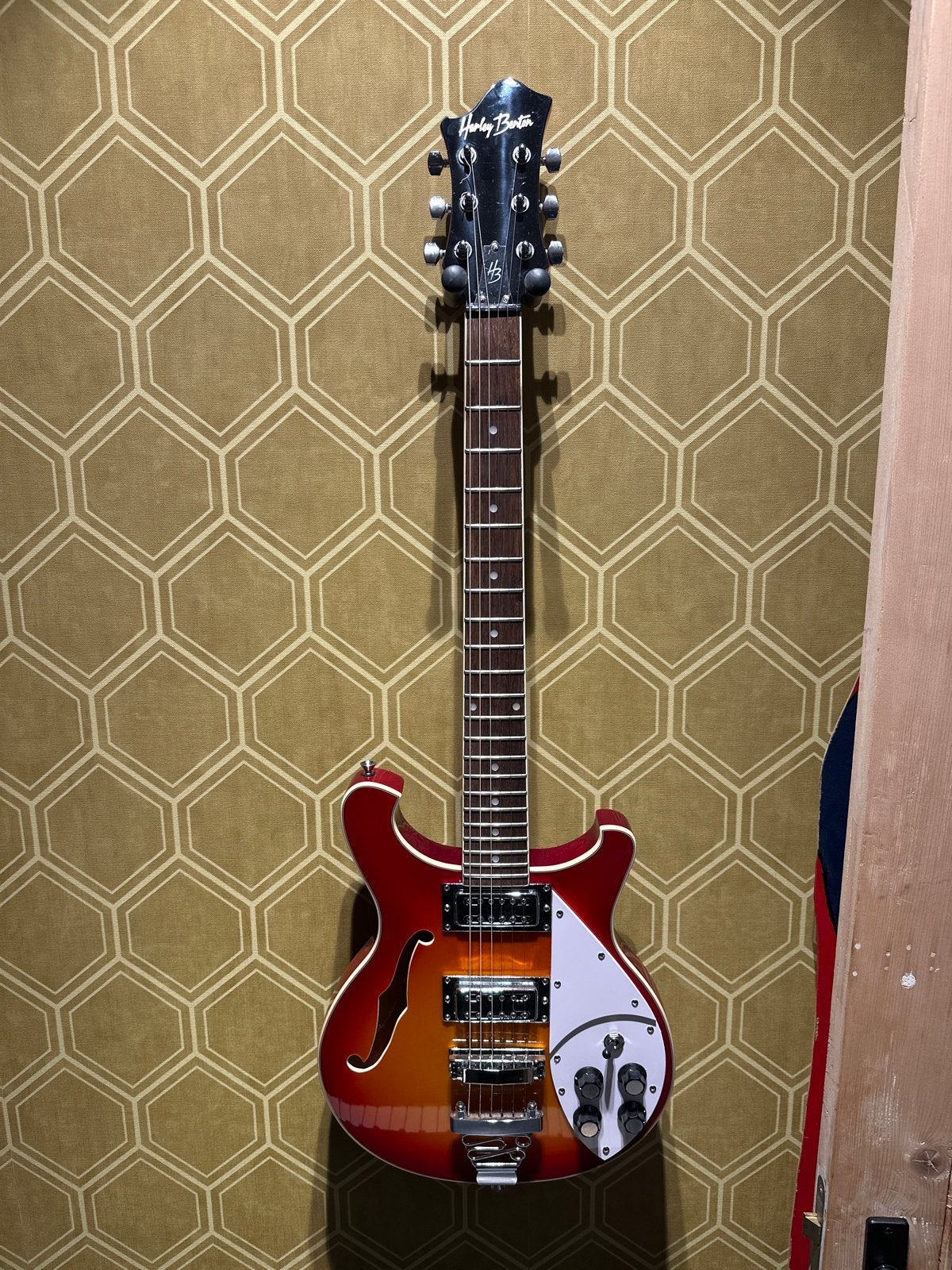 Harley Benton RB-600 Classic Series Semi-Hollow Body Gitaar, Muziek en Instrumenten, Snaarinstrumenten | Gitaren | Elektrisch