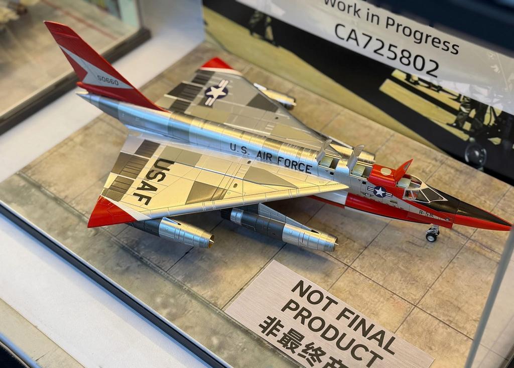Calibre Wings CA725802 | Convair XB-58 Hustler, Verzamelen, Ophalen, Schaalmodel, Nieuw, Calibre Wings Models