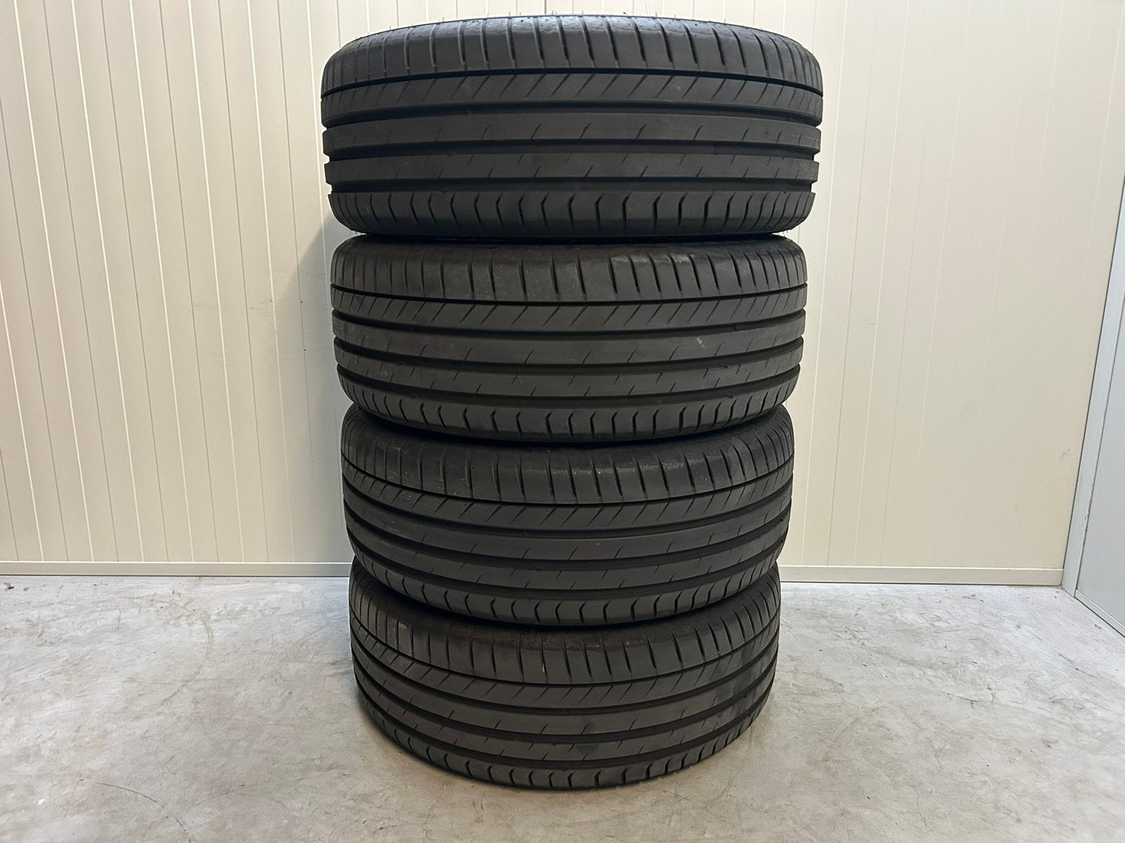 Originele Cupra Formentor 19 inch Vredenstein 2026/2024, Auto-onderdelen, Banden en Velgen, Personenwagen, **, **