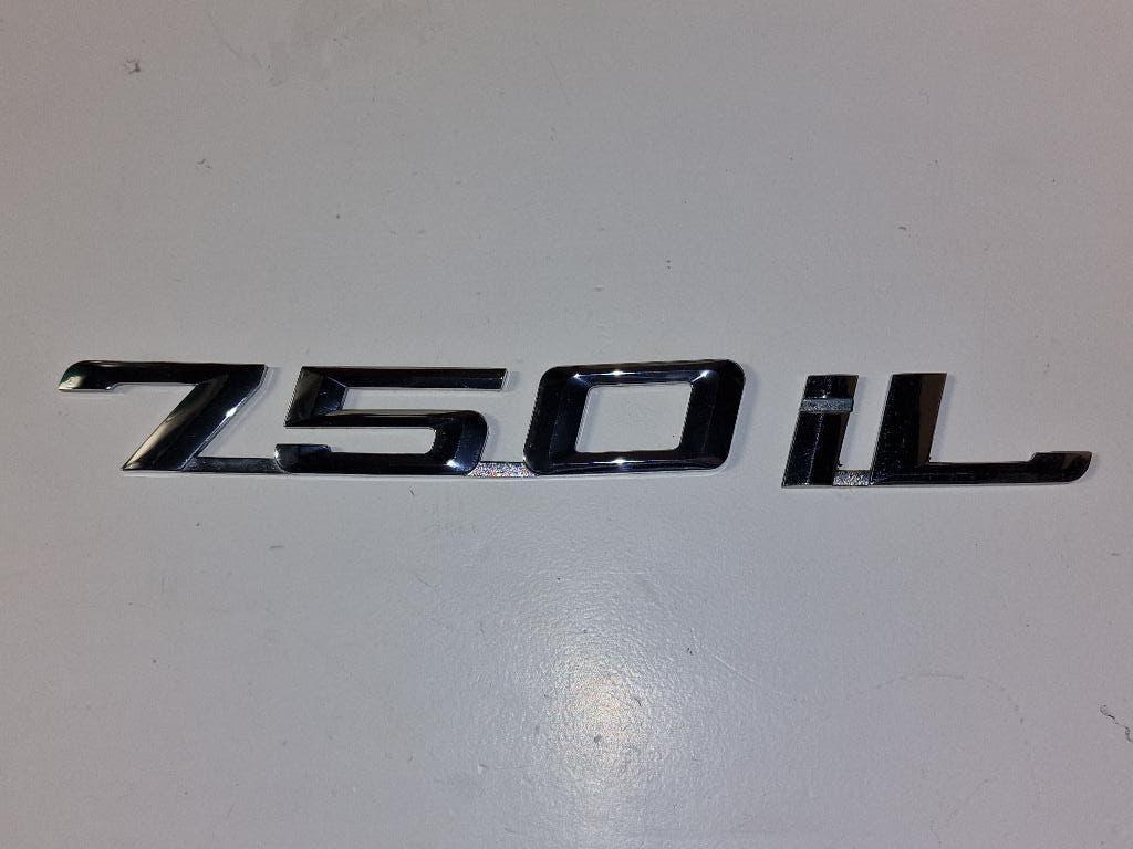 E38 E32 750iL logo embleem 8136272 8136273, Ophalen of Verzenden