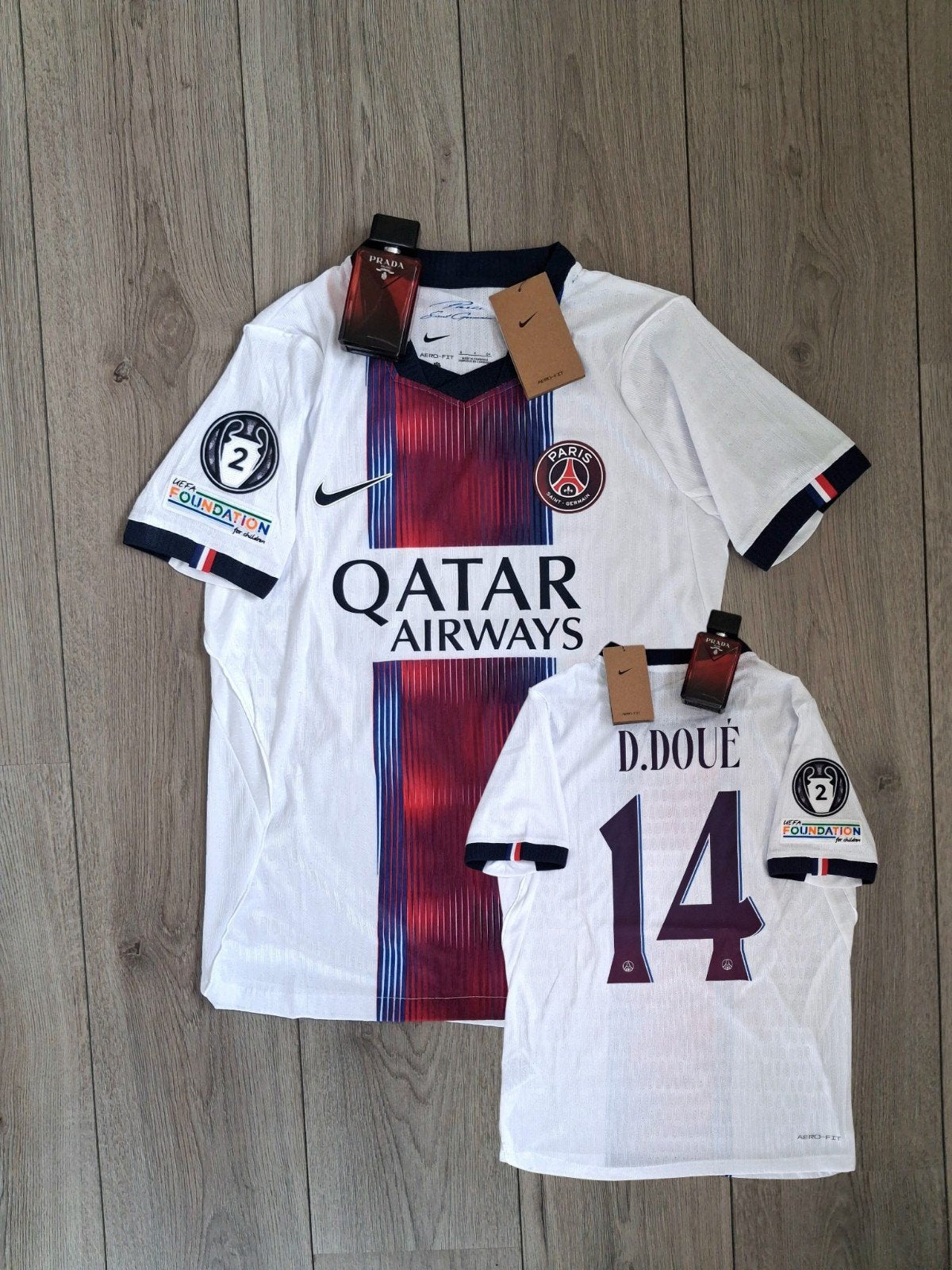 PSG Uitshirt 2026/2027 - D. Doué #14 - Maat S (Nieuw), Nike, Nieuw, Voetbal, Maat 46 (S) of kleiner